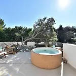 Apartmán Chiponsky One - 5 Star Beachfront *