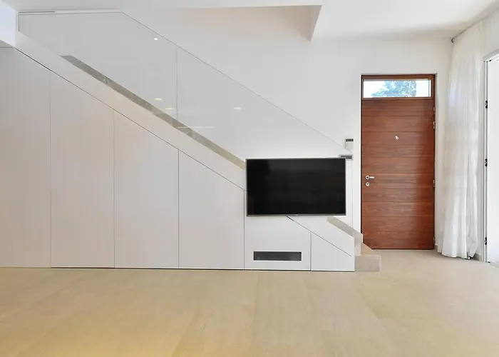 Apartment Chiponsky One - 5 Star Beachfront