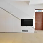 Apartment Chiponsky One - 5 Stars Beachfront