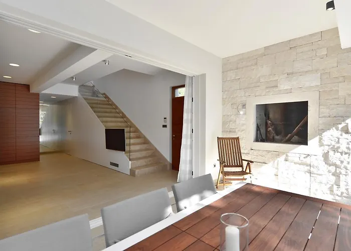 Chiponsky One - 5 Star Beachfront Daire