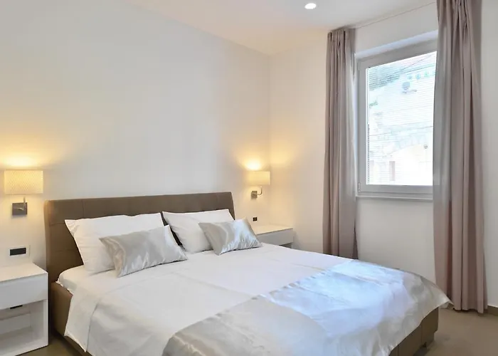 Daire Chiponsky One - 5 Star Beachfront *
