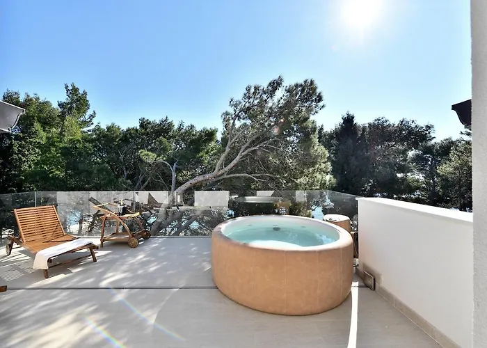 Daire Chiponsky One - 5 Star Beachfront *